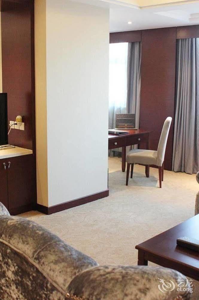 Metropark Changchun Guosheng Hotel Extérieur photo